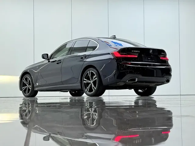 BMW 3 Series — Фото автомобиля 14