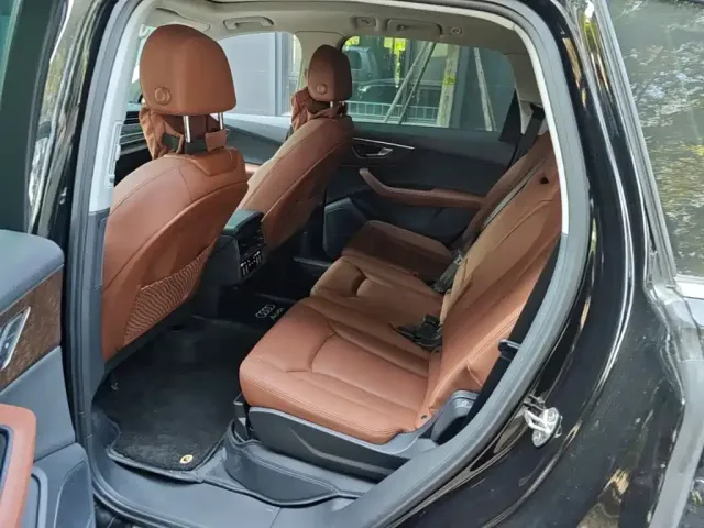 Audi Audi Q7 2023 55 TFSI quattro S line Sport — Фото автомобиля 19