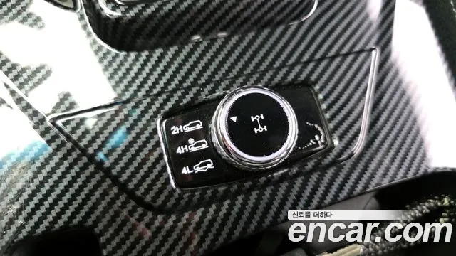 KG_Mobility_Ssangyong Rexton Новый Rexton Sport Khan Дизель 2.2 4WD — Фото автомобиля 19