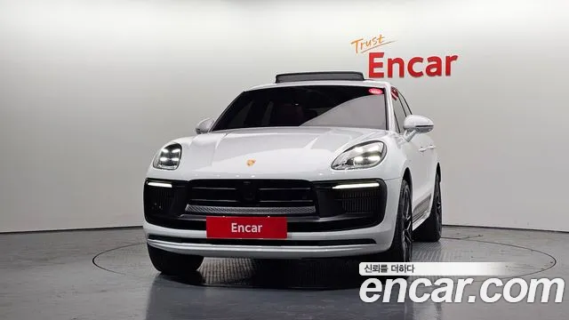 Porsche Macan — Фото автомобиля 3