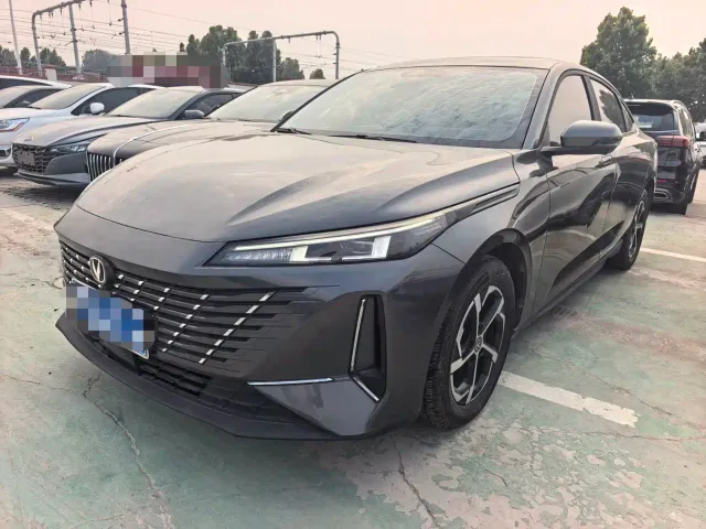 Фотография автомобиля — Changan Eado