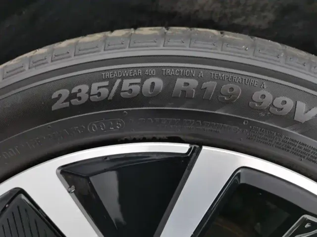 BYD Song L DM-i — Фото автомобиля 24