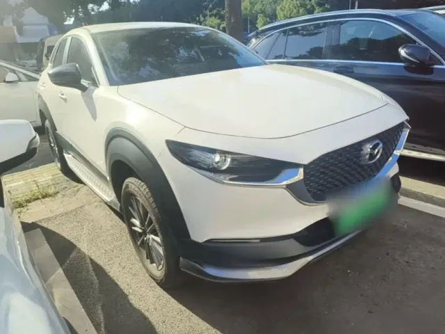 Mazda CX-30 EV — Фото автомобиля 3