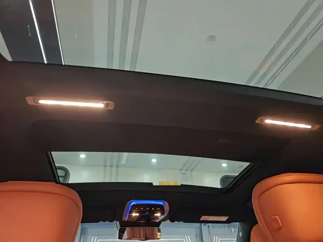 Mercedes-Benz S-Class — Фото автомобиля 17