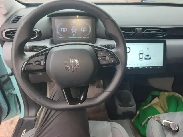 Leapmotor T03 — Фото автомобиля 9