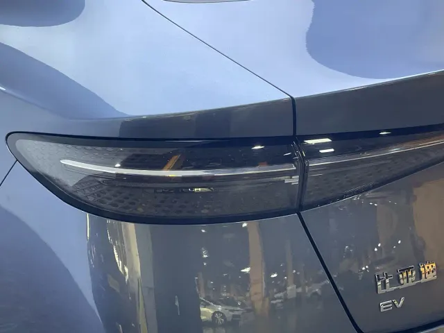 BYD Seal — Фото автомобиля 10