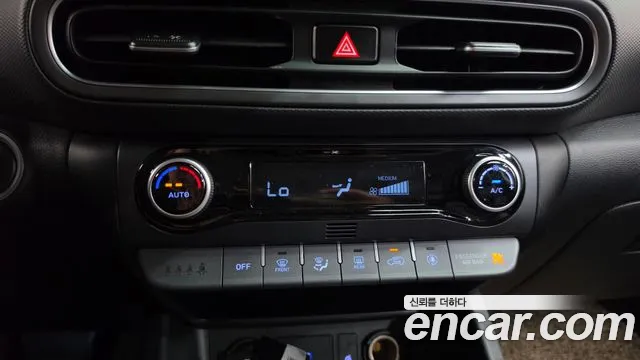 Hyundai Kona Новый Kona Бензин 1.6 турбо 2WD — Фото автомобиля 27