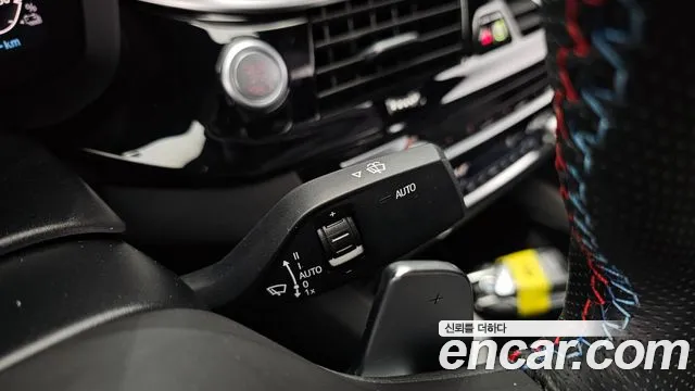 BMW 5 Series G30 — Фото автомобиля 30