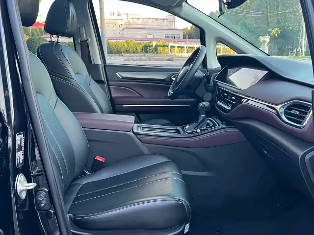 GAC Trumpchi M6 — Фото автомобиля 11