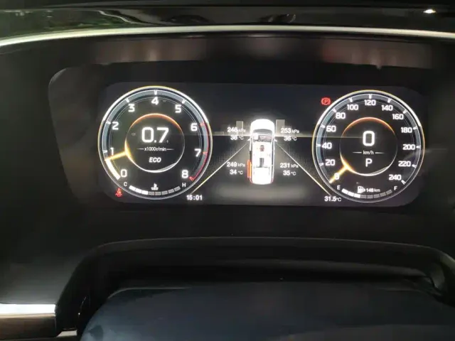 GAC Trumpchi M8 — Фото автомобиля 14