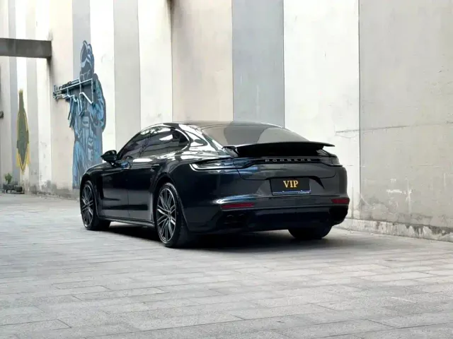 Porsche Panamera — Фото автомобиля 5