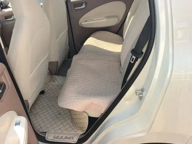 Wuling Hongguang Mini EV — Фото автомобиля 11