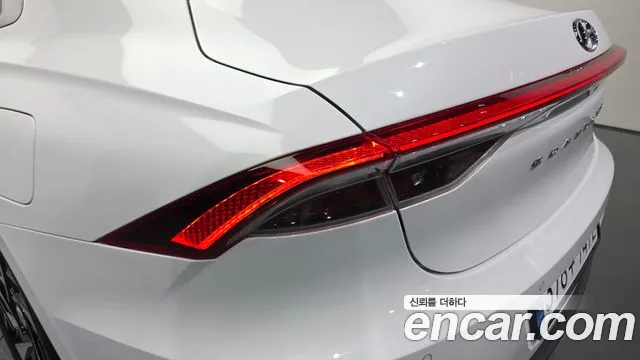 Hyundai Grandeur Grandeur (New) Hybrid — Фото автомобиля 7