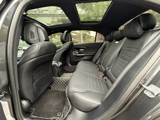 Mercedes-Benz C-Class — Фото автомобиля 11