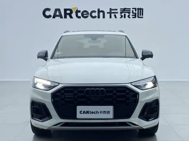 Audi Q5L — Фото автомобиля 2
