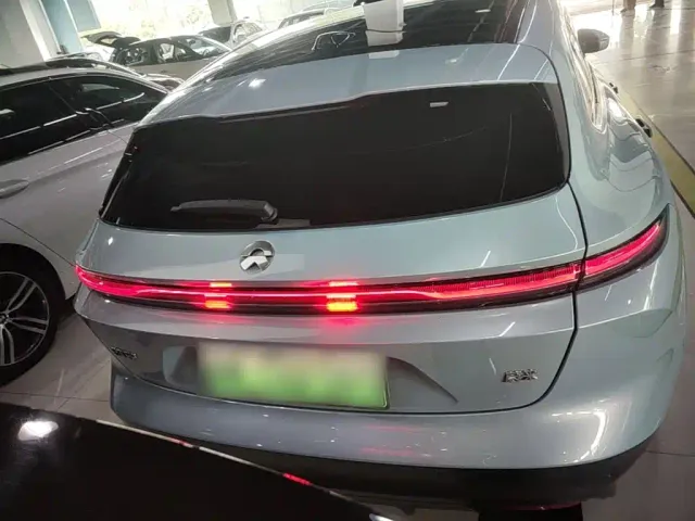 Nio ET5 Touring — Фото автомобиля 5