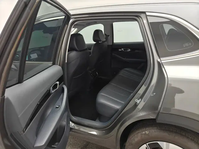 Geely Galaxy E5 — Фото автомобиля 11
