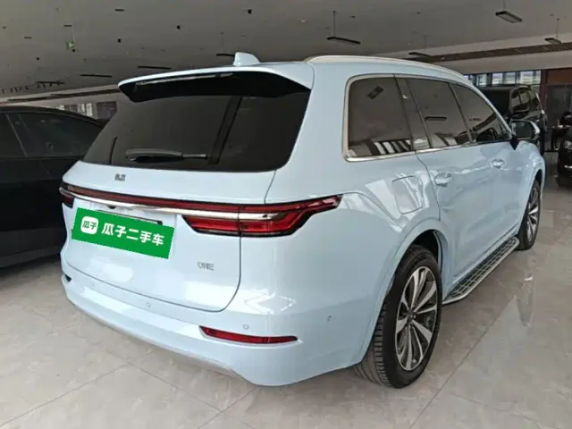 Li Auto ONE — Фото автомобиля 6