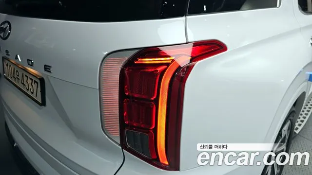 Hyundai Palisade Palisade Дизель 2.2 2WD — Фото автомобиля 19