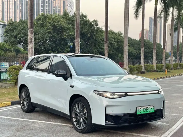 Leapmotor C10 — Фото автомобиля 3