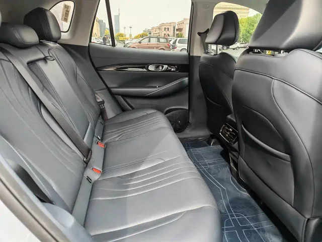 Geely Galaxy E5 — Фото автомобиля 4