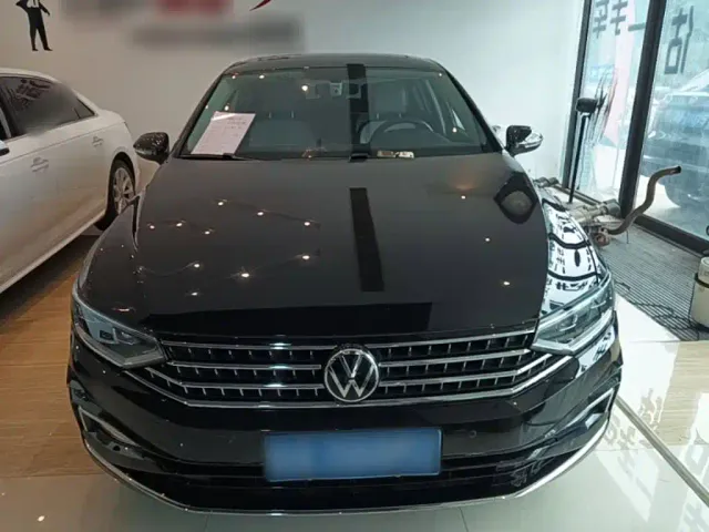 Volkswagen Magotan — Фото автомобиля 2