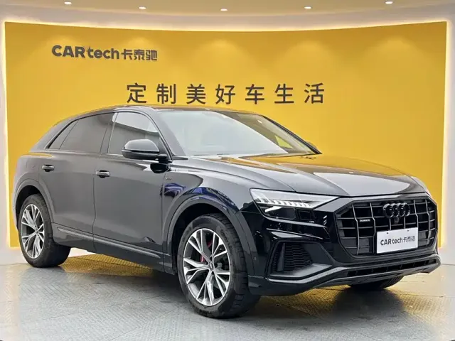 Audi Q8 — Фото автомобиля 2