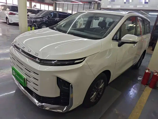 Фотография автомобиля — Maxus G50 PHEV