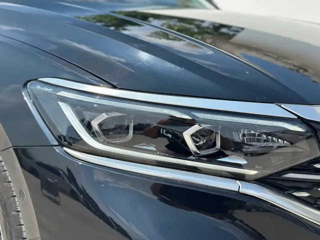 Volkswagen Passat — Фото автомобиля 4