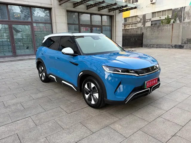 BYD Yuan UP — Фото автомобиля 3