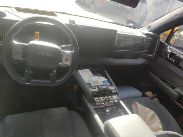 BYD FangChengBao Leopard 5 — Фото автомобиля 12