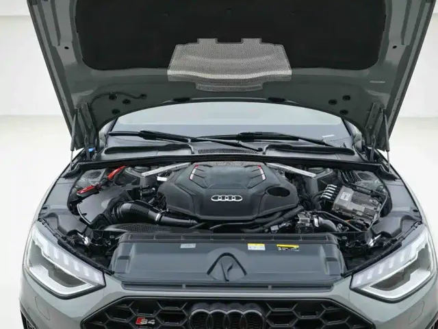 Audi S4 — Фото автомобиля 6
