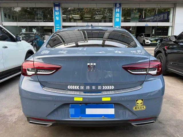 Buick Regal — Фото автомобиля 5