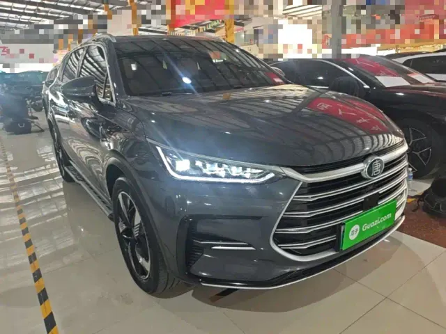 BYD Tang — Фото автомобиля 3