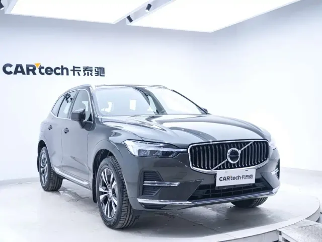 Volvo XC60 — Фото автомобиля 4