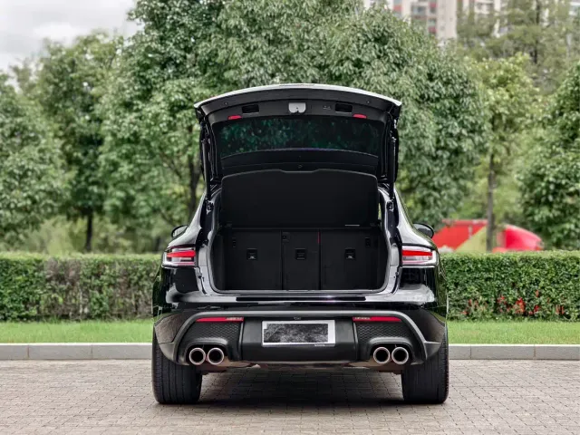 Porsche Macan — Фото автомобиля 8