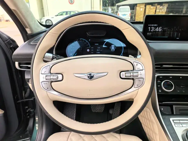 Genesis GV80 — Фото автомобиля 11