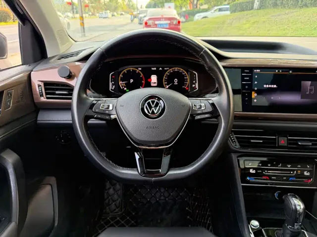 Volkswagen Tharu — Фото автомобиля 14
