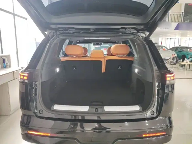 Dongfeng eπ 008 — Фото автомобиля 18