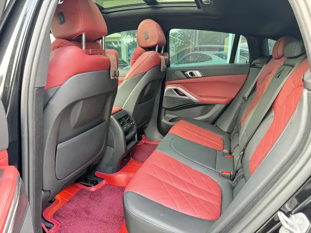 BMW X6 — Фото автомобиля 12