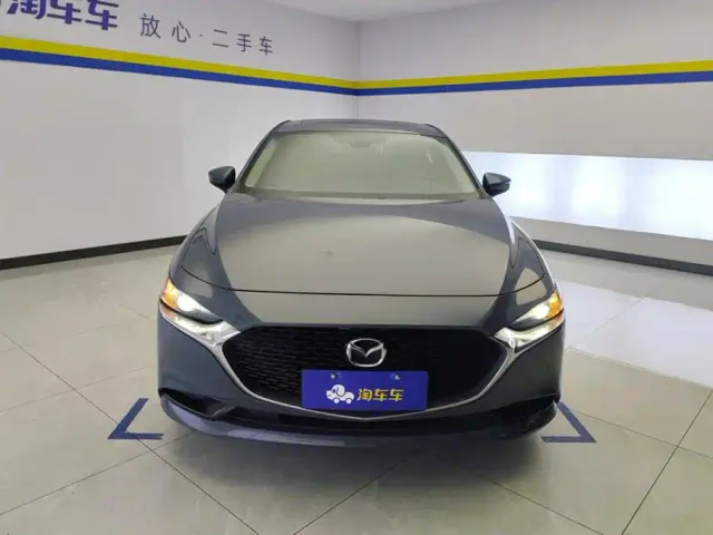 Mazda Axela — Фото автомобиля 2