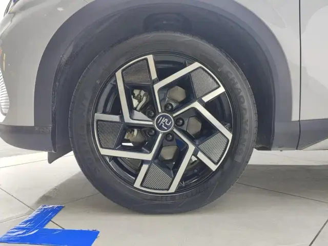 BYD Yuan PLUS — Фото автомобиля 6