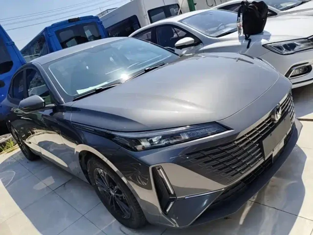 Changan Lamore — Фото автомобиля 3
