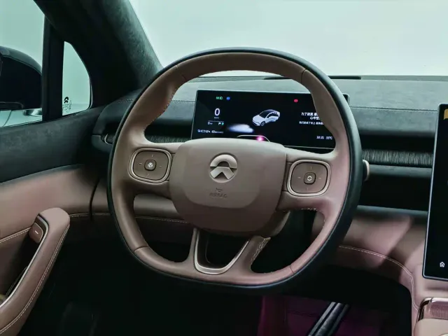 Nio EC6 — Фото автомобиля 17