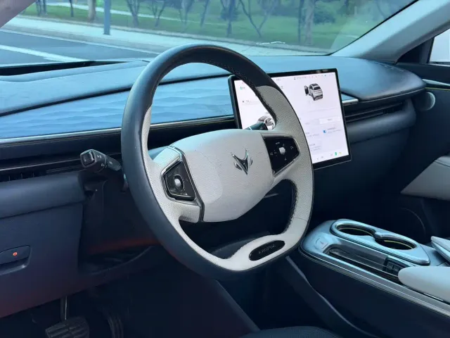 Arcfox Alpha T5 — Фото автомобиля 11
