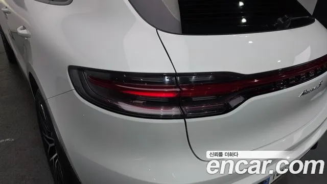 Porsche Macan — Фото автомобиля 23