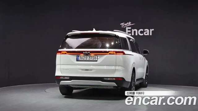 Kia Canival Carnival 4 поколение 9 мест Prestige — Фото автомобиля 4