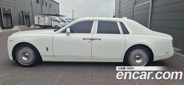 Фотография автомобиля — Rolls-Royce Phantom