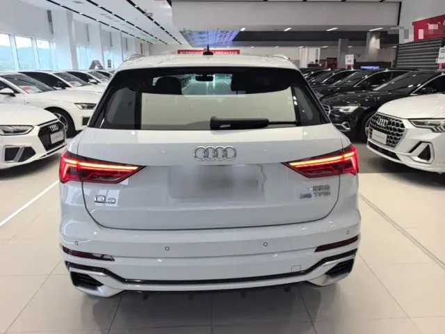 Audi Q3 — Фото автомобиля 5