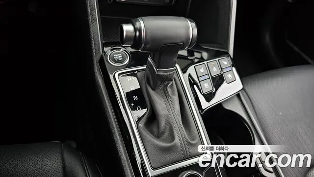 Kia Sportage Sportage 5-е поколение Дизель 2.0 2WD — Фото автомобиля 9